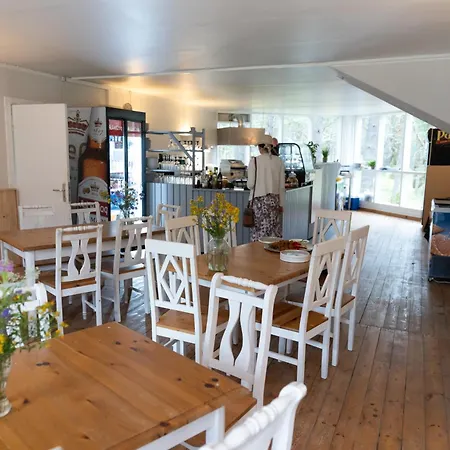 Maendjala Camping Кемпинг Мяндьяла